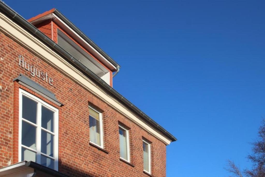 Ferienwohnung Haus Auguste, Kormoran Rostock Exterior foto
